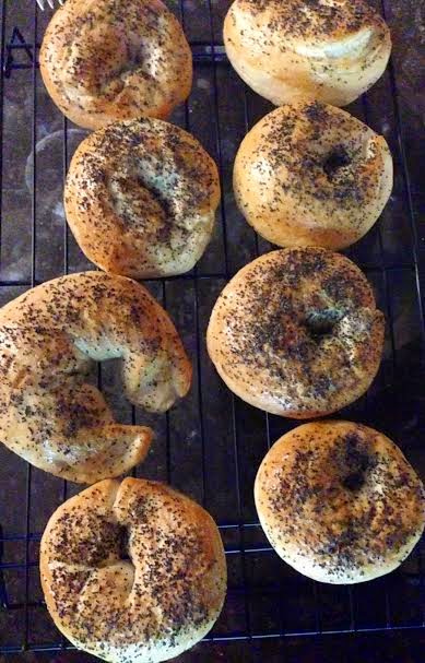 http://www.ahueats.com/wp-content/uploads/2014/07/bagels1.jpg