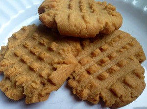 Ahu Eats: Gluten Free Peanut Butter Cookies