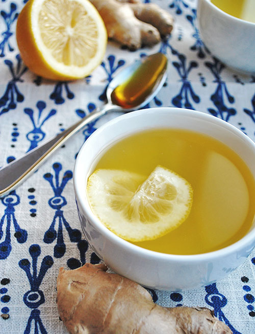 Ginger Honey Lemon Tonic: a hot, caffeine-free alternative to tea. This drink helps fight off the sniffles, improve digestion or just comfort you.
