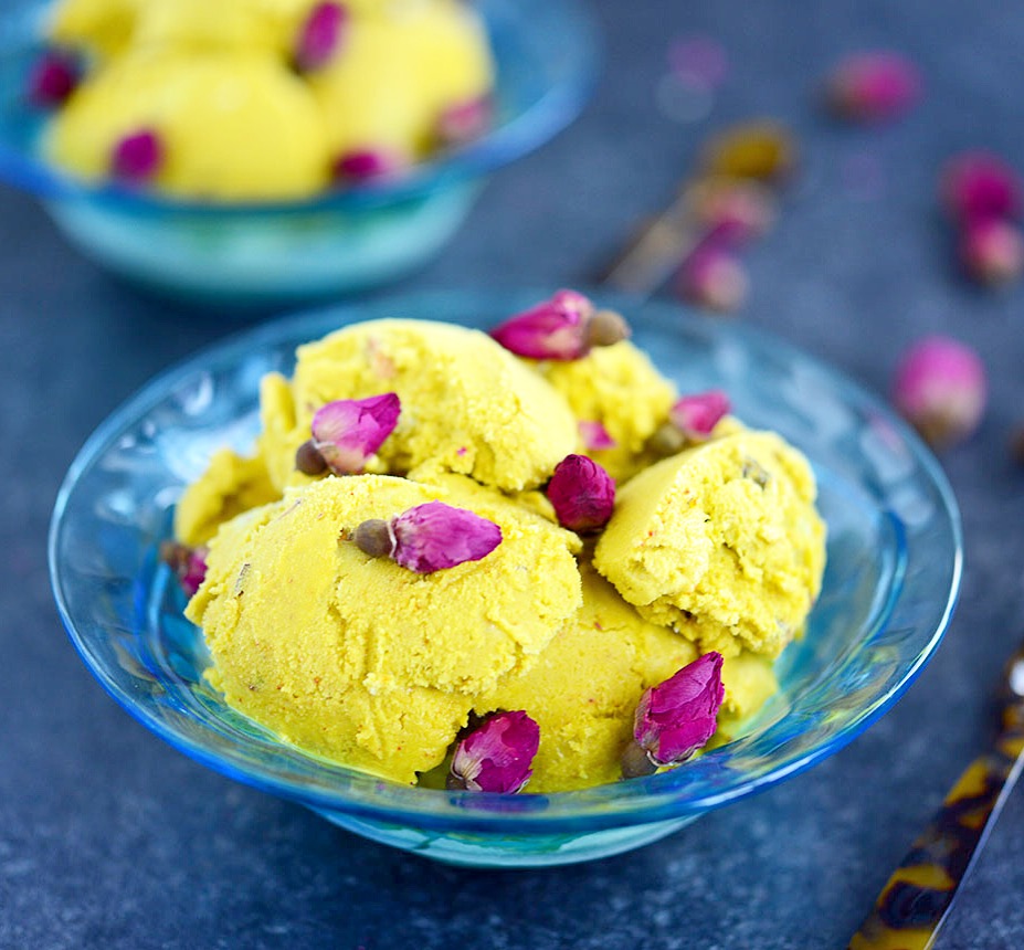 No churn bastani - Persian ice cream with rosewater, pistachios and saffron. A semi-homemade Middle-Eastern treat!